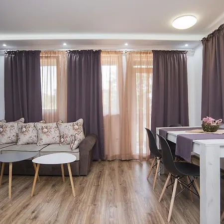 Nikol Apartment